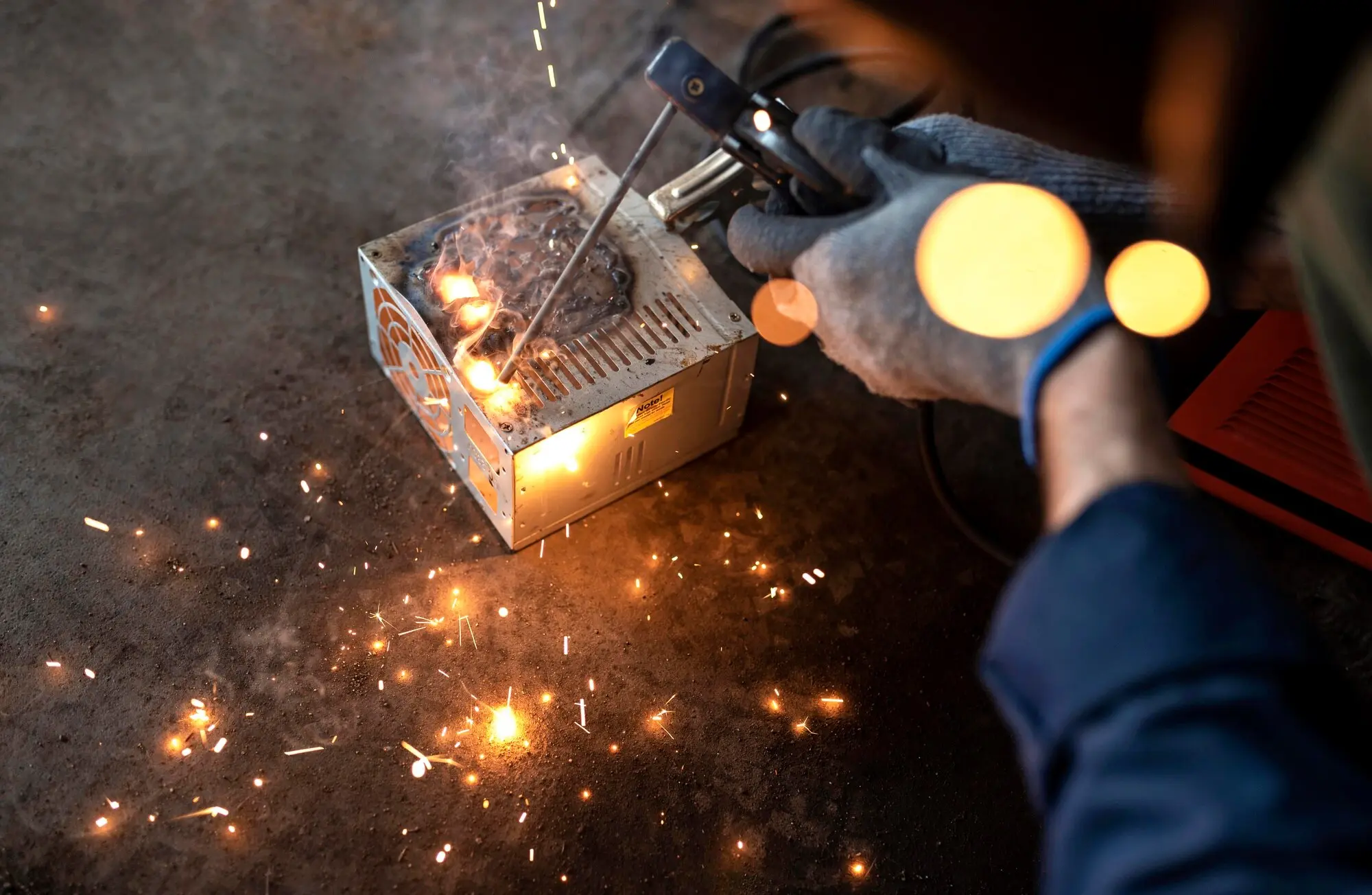 Fiber Laser Cutting Machine